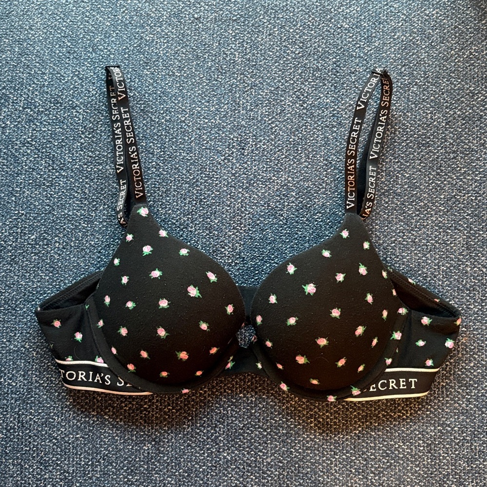 Victoria's Secret: T-Shirt Push-up Full Coverage Bra, 34A, Black w/ Pink Flowers